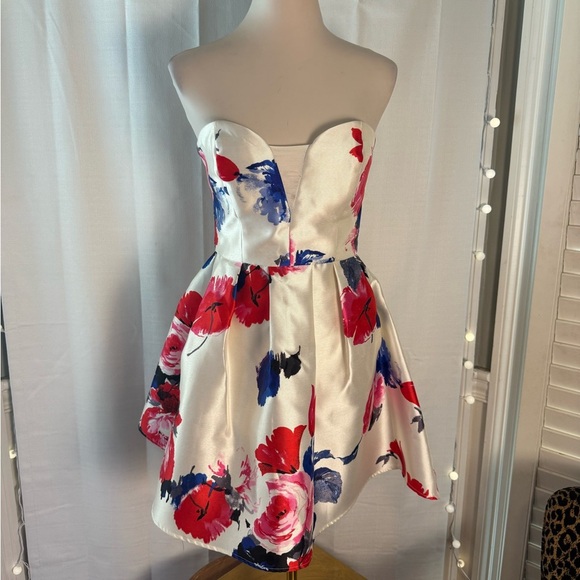 B Darlin Strapless Floral Mini Dress 7/8 - Picture 1 of 8